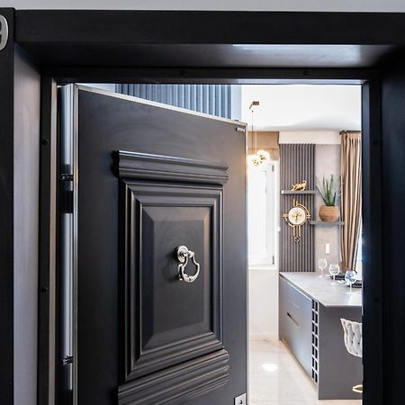 Fashion Stay-Valentino Apartment - By Openhouse Giroc エクステリア 写真